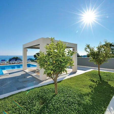 In With Sauna Apartamento Rogoznica (Sibenik-Knin)